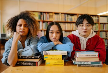 Kata Kata Gamon Makna, Contoh, dan Cara Bangkit dari Perasaan yang Sulit Dilupakan