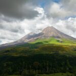 Gunung Sinabung: Sejarah Letusan, Aktivitas Vulkanik, dan Dampaknya bagi Masyarakat