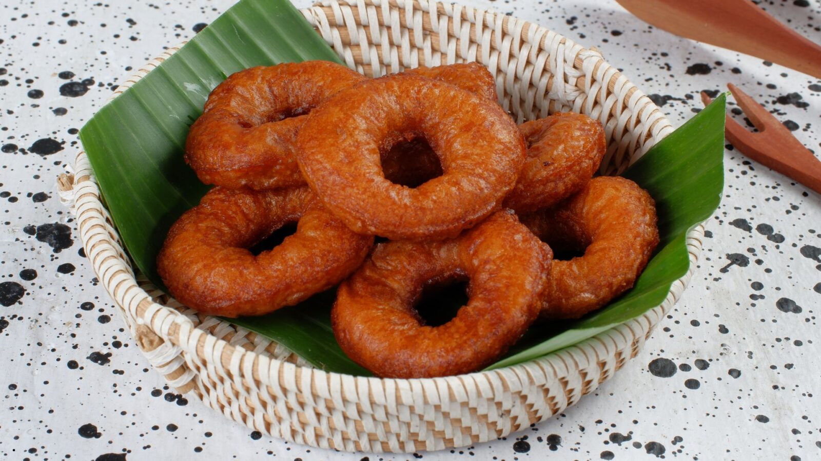 Kue Cincin: Jajanan Tradisional yang Lezat dan Sarat Makna Budaya