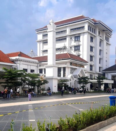 Alun Alun Surabaya: Sejarah, Daya Tarik, dan Pesona Ruang Publik Ikonik Kota Pahlawan