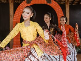 Properti Tari Jaipong dan Perannya dalam Keindahan Pertunjukan Tradisional