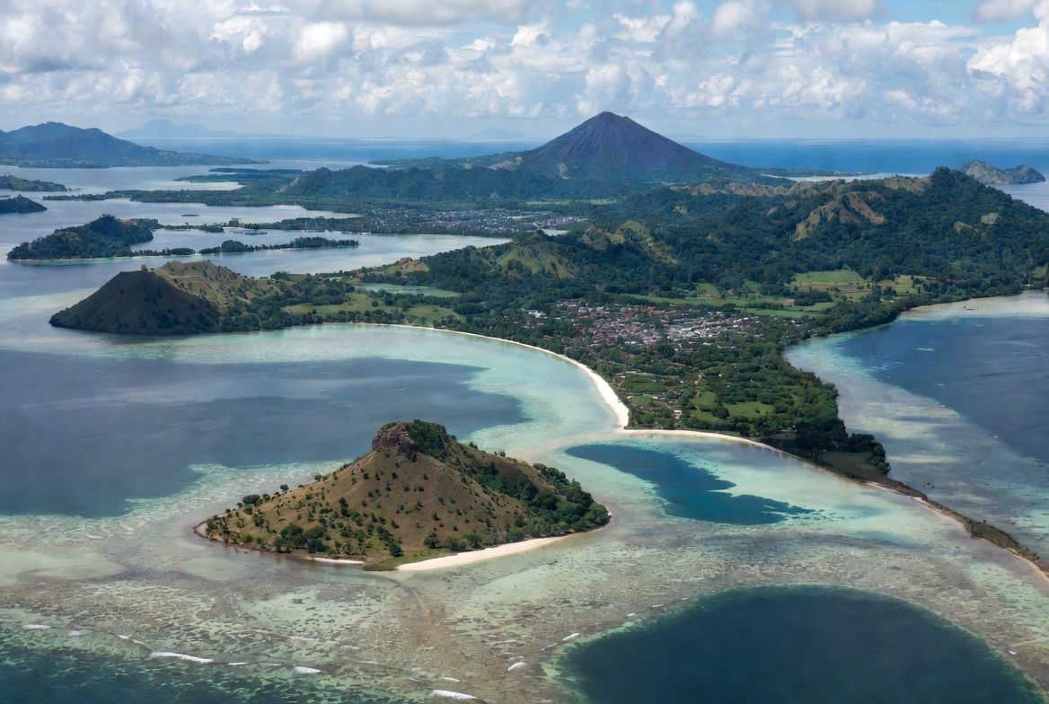 Nama-nama Pulau di Indonesia Beserta Lokasi dan Keunikannya